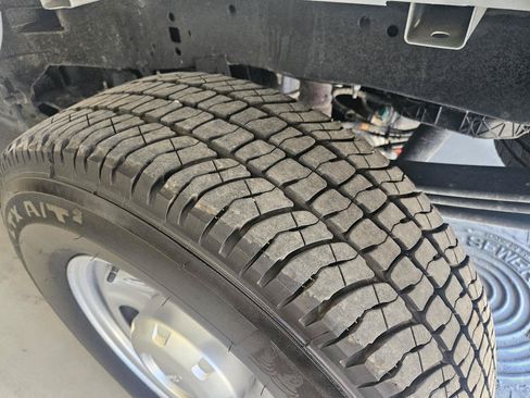 Used 2025 Ford F250 XL w/ FX4 Off-Road Package AWD/4WD image 27