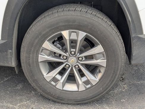 Used 2025 Chevrolet Equinox LT image 25