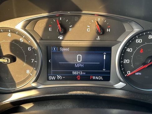 Used 2024 Chevrolet Equinox LT AWD/4WD image 30