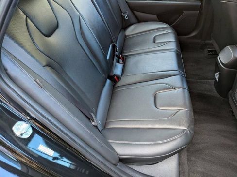 Used 2024 Hyundai Elantra Limited FWD image 25