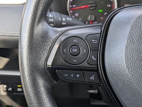 Used 2021 Toyota RAV4 XLE FWD image 27