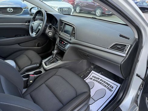 Used 2018 Hyundai Elantra SEL FWD image 12