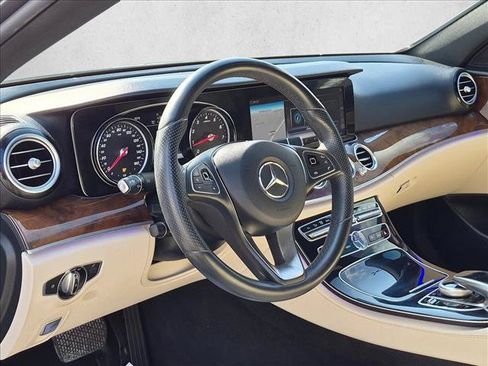 Used 2018 Mercedes-Benz E 300 image 10