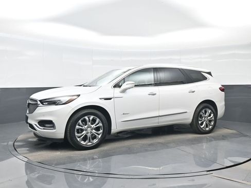 Used 2020 Buick Enclave Avenir AWD/4WD image 2