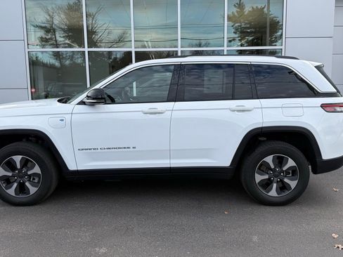 Used 2022 Jeep Grand Cherokee Limited 4xe w/ Luxury Tech Group II image 1