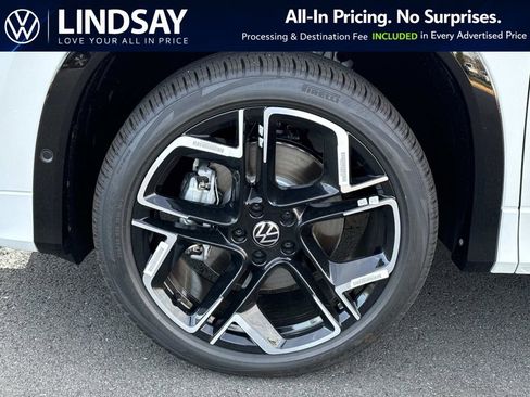 New 2026 Volkswagen Tiguan SEL R-Line AWD/4WD image 8
