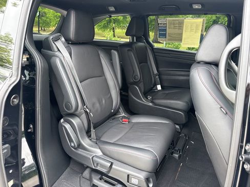 Used 2024 Honda Odyssey Sport image 34