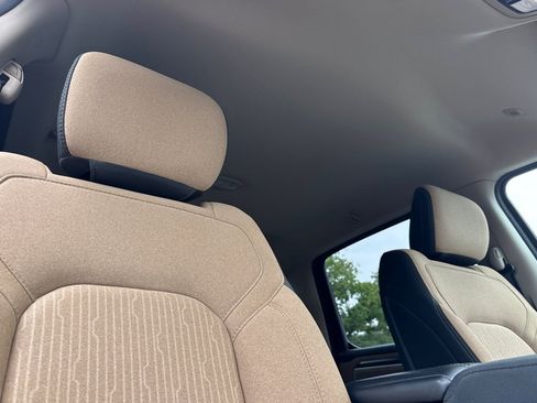 Used 2021 RAM 1500 Big Horn AWD/4WD image 17