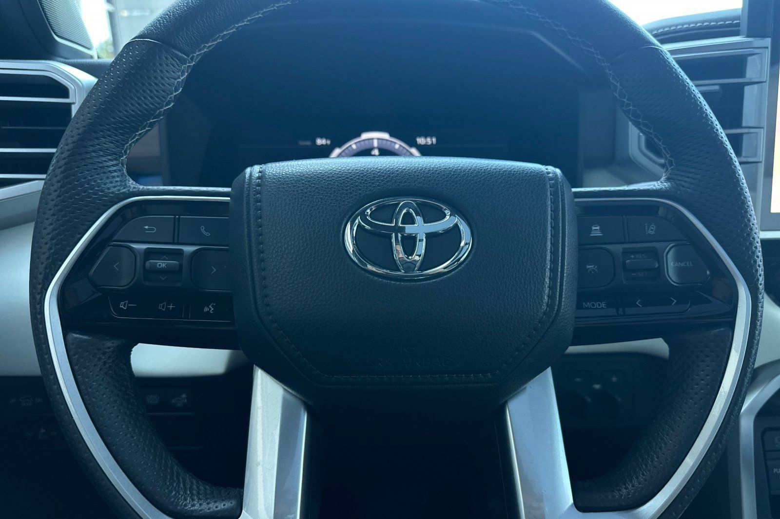 Used 2024 Toyota Sequoia Capstone AWD/4WD image 30