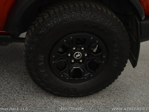 Used 2024 Ford Bronco Wildtrak image 42