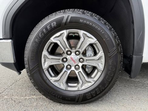 Certified 2021 GMC Sierra 1500 SLE image 13