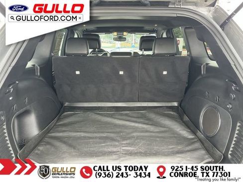 Used 2022 Jeep Grand Cherokee Laredo X AWD/4WD image 10