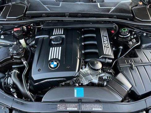 Used 2011 BMW 328i Sedan w/ Premium Pkg image 26