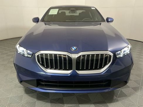 Certified 2025 BMW 530i w/ Premium Package RWD image 3