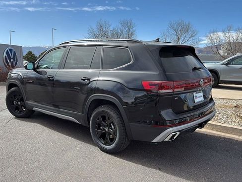 New 2026 Volkswagen Atlas Peak Edition AWD/4WD image 4