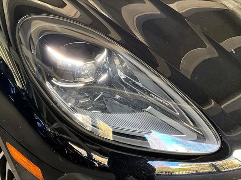 Used 2023 Porsche Macan S image 27