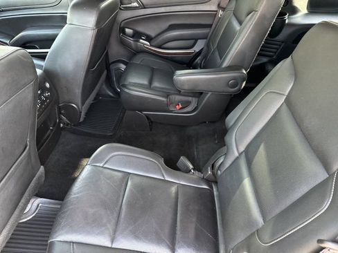 Used 2017 GMC Yukon SLT w/ Open Road Package RWD image 28