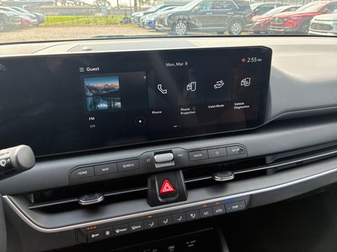 Used 2025 Kia K4 LXS image 14