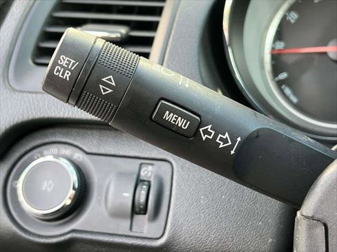 Used 2013 Buick Regal Premium image 24