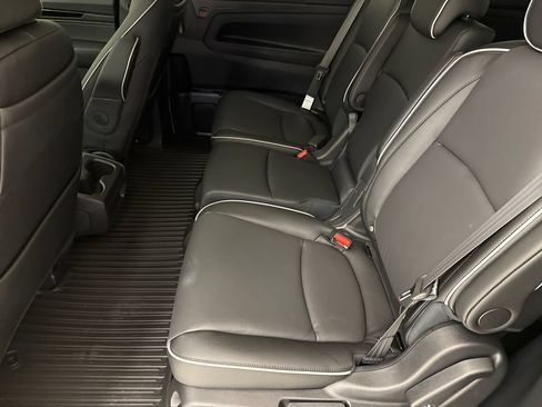 New 2026 Honda Odyssey Touring image 19