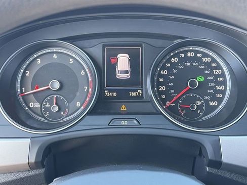 Used 2020 Volkswagen Atlas Cross Sport S image 25