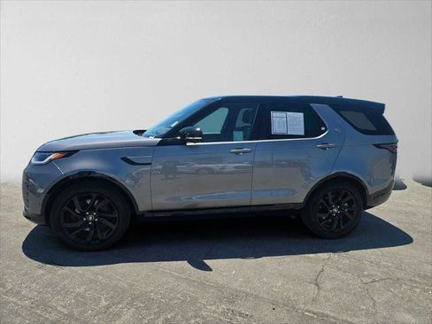 Used 2025 Land Rover Discovery Dynamic SE AWD/4WD image 6
