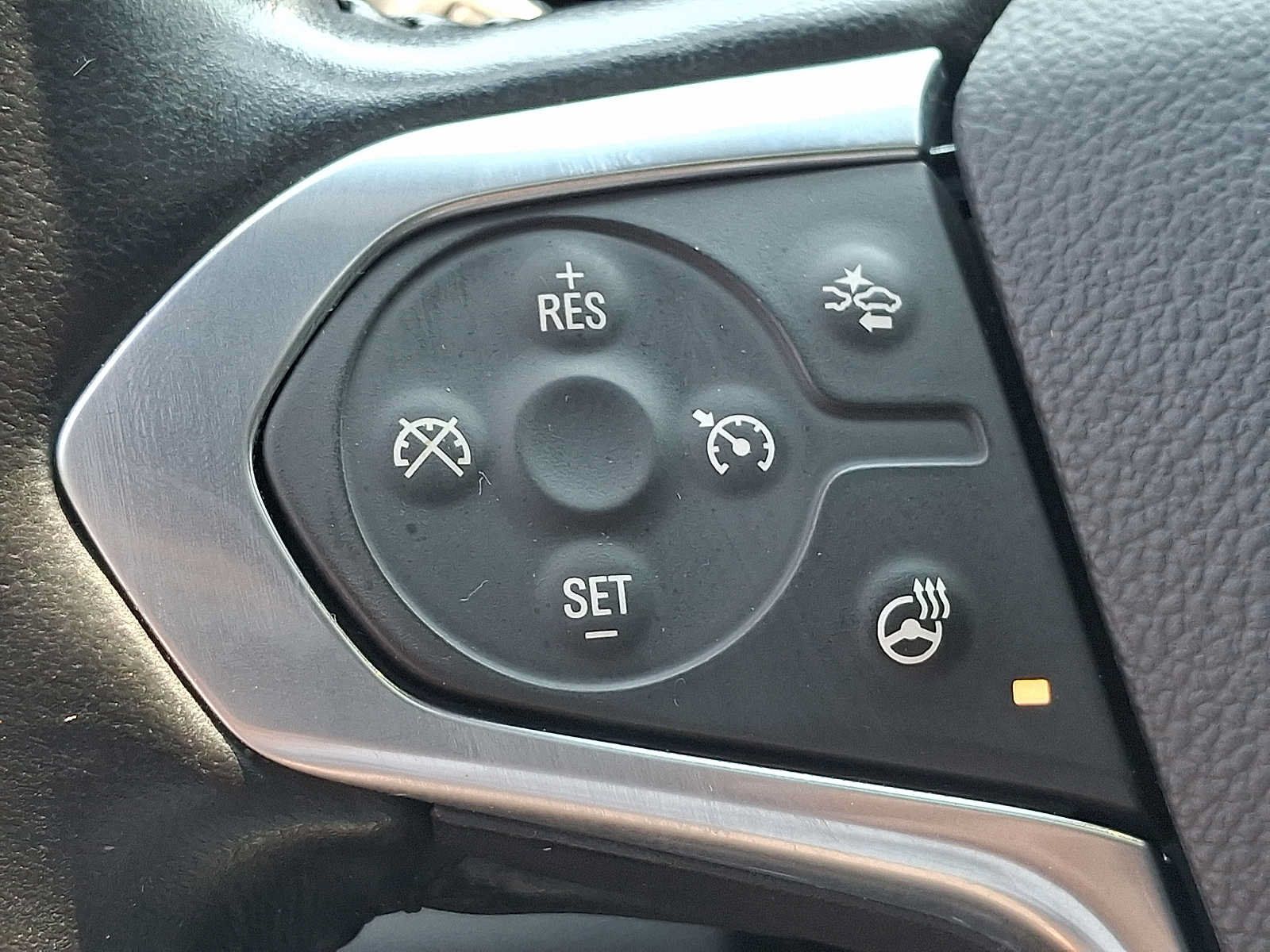 Certified 2022 Chevrolet Traverse RS AWD/4WD image 22