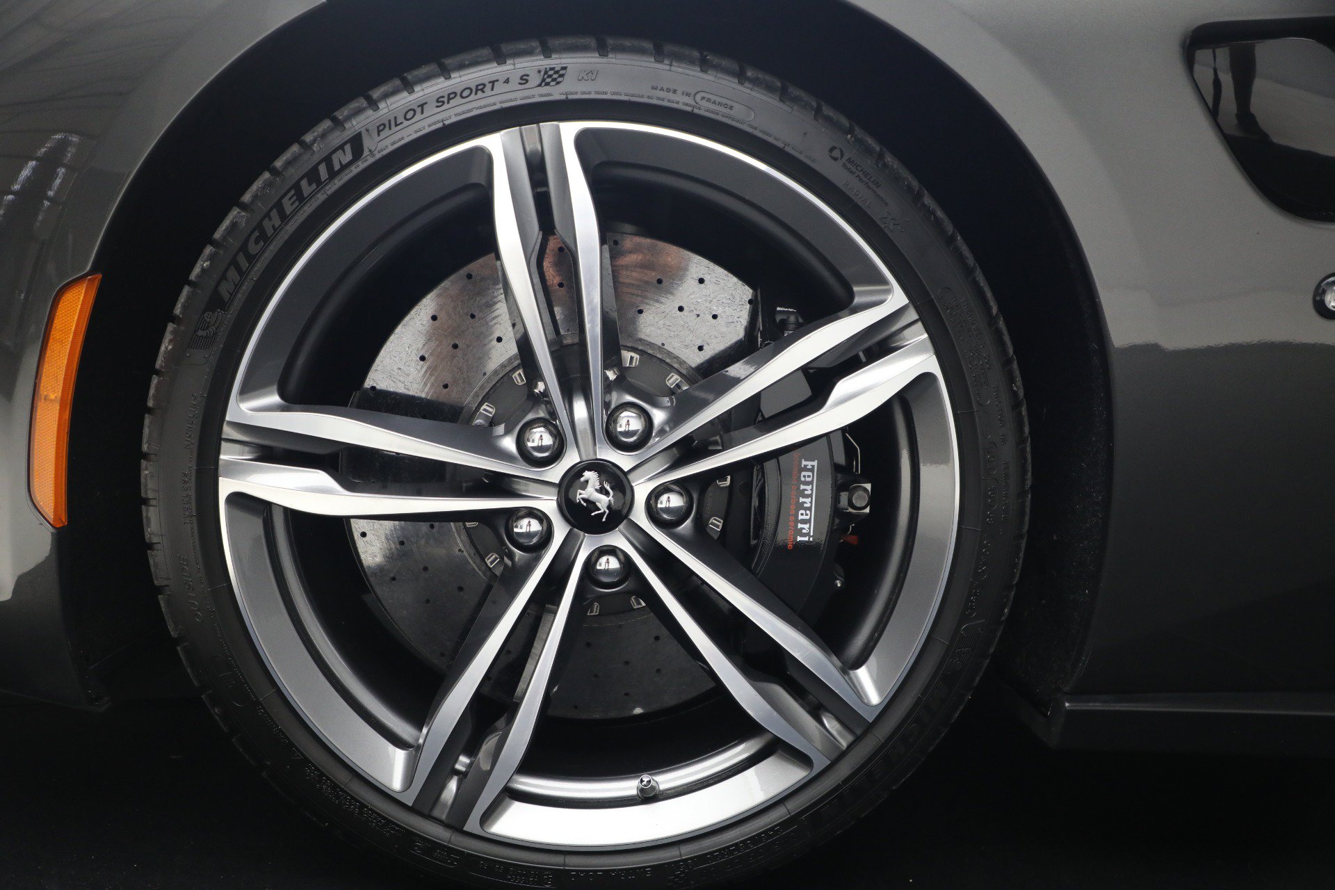 Certified 2019 Ferrari GTC4Lusso AWD/4WD image 30