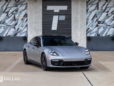 Used 2020 Porsche Panamera GTS AWD/4WD image 1