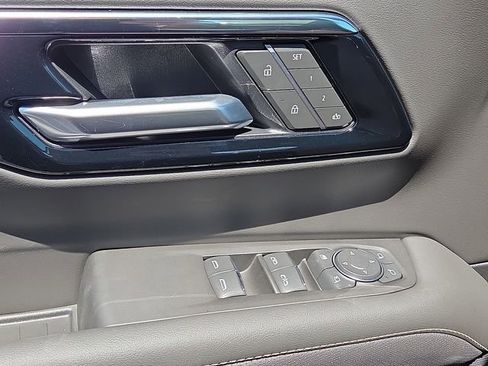 New 2026 Chevrolet Suburban Premier w/ Sun And Tow Package AWD/4WD image 12