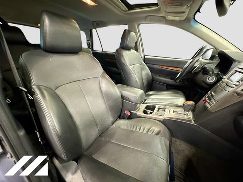 Used 2014 Subaru Outback 2.5i Limited w/ Moonroof Package AWD/4WD image 29
