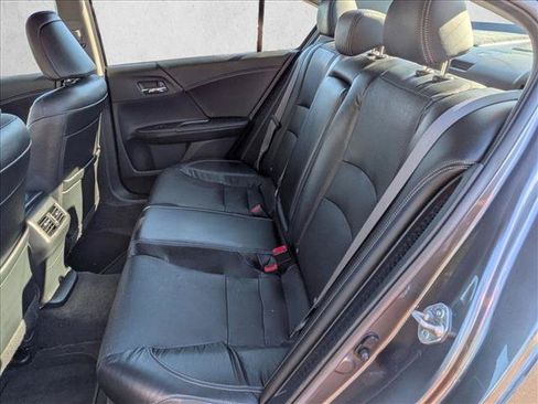 Used 2017 Honda Accord EX-L image 17