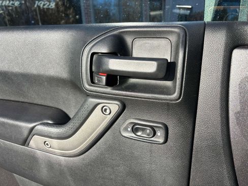 Used 2017 Jeep Wrangler Unlimited Sport w/ Quick Order Package 24S image 20