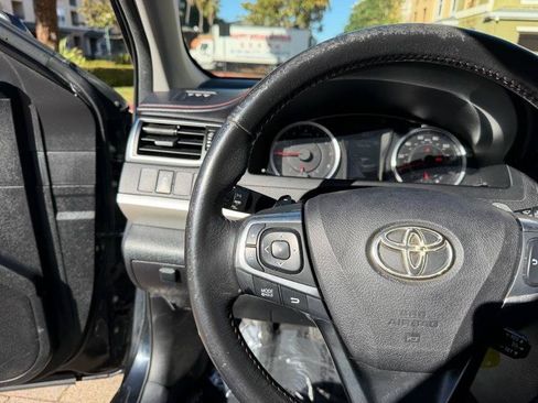 Used 2017 Toyota Camry SE FWD image 47