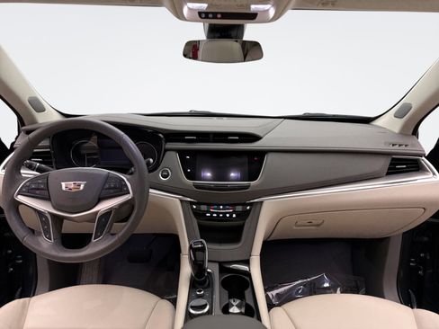 Used 2020 Cadillac XT5 Premium Luxury image 14