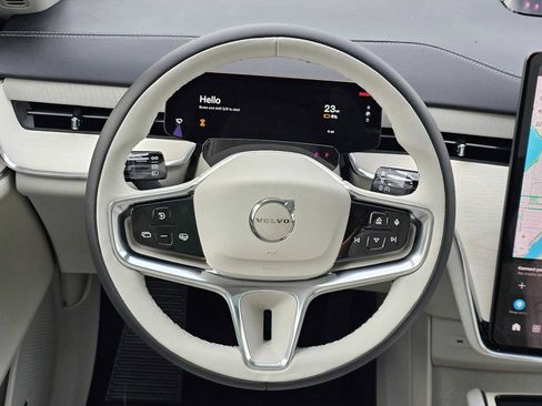 New 2025 Volvo EX90 Ultra w/ Protection Package Premier image 18