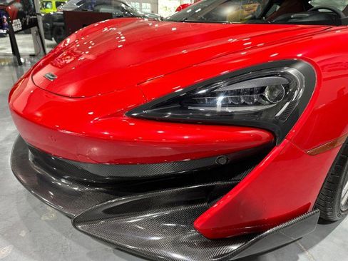 Used 2017 McLaren 570S Coupe RWD image 18