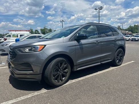 Used 2022 Ford Edge SE w/ Black Appearance Package AWD/4WD image 1