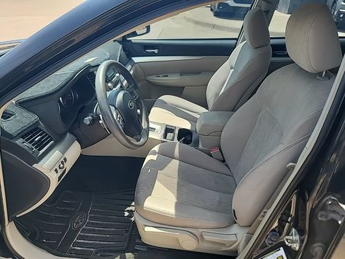 Used 2013 Subaru Outback 2.5i AWD/4WD image 8