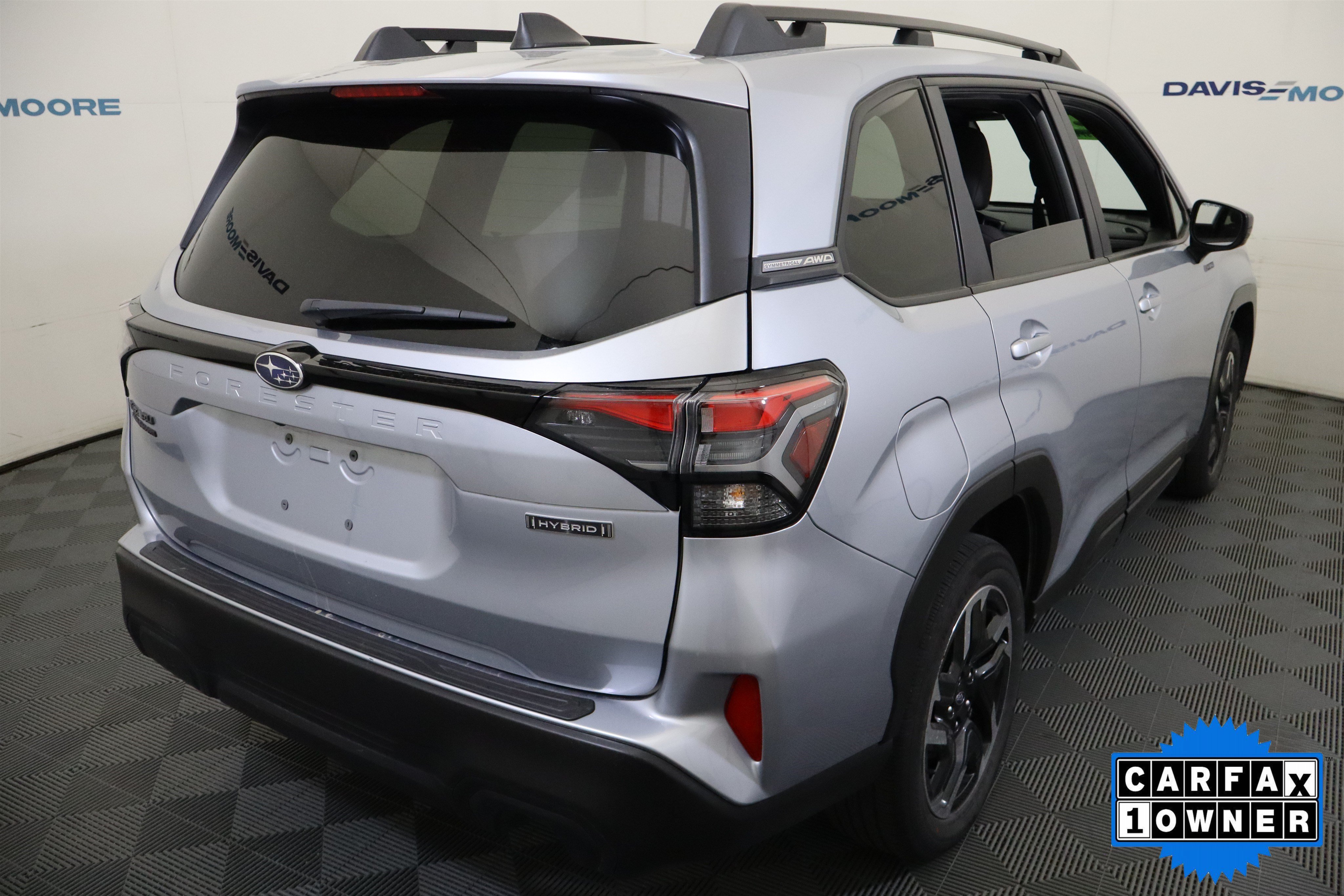 Used 2025 Subaru Forester Premium AWD/4WD image 6