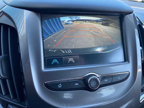 Used 2017 Chevrolet Cruze LT w/ RS Package image 17