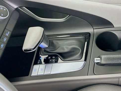 New 2026 Hyundai Elantra SE FWD image 14