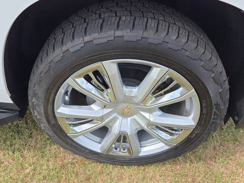 Used 2021 Chevrolet Tahoe High Country RWD image 20