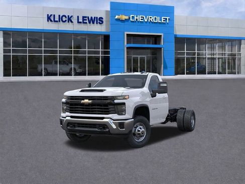 New 2025 Chevrolet Silverado 3500 W/T w/ WT Convenience Package image 8