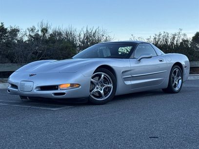 Used 2001 Chevrolet Corvette Coupe w/ Preferred Equipment Group1