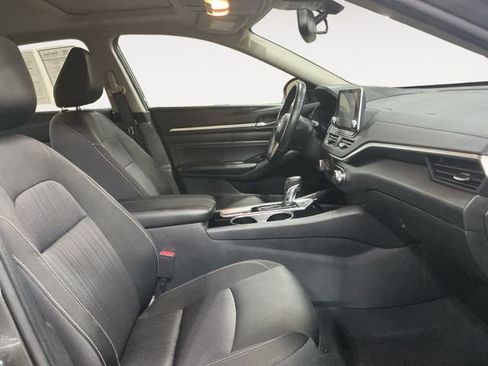 Used 2020 Nissan Altima 2.5 SV AWD/4WD image 16