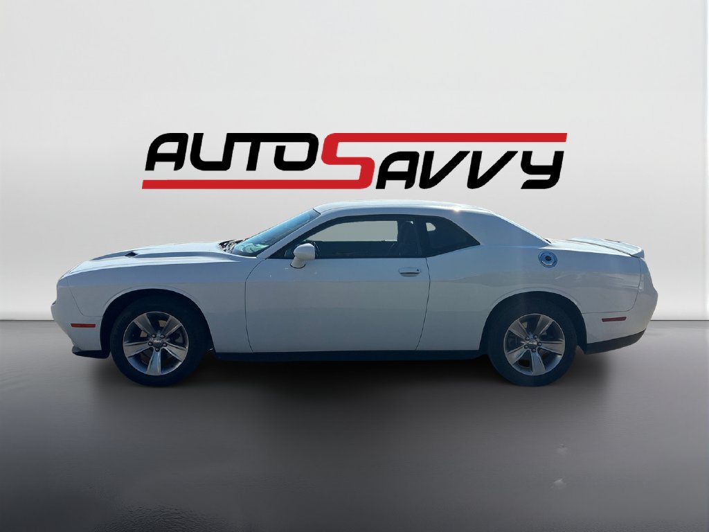 Used 2021 Dodge Challenger SXT w/ Driver Convenience Group RWD image 8