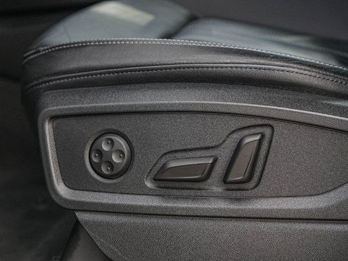 Used 2021 Audi Q5 2.0T Premium w/ Convenience Package image 23