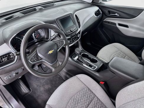 Used 2023 Chevrolet Equinox LS w/ LS Convenience Package AWD/4WD image 11