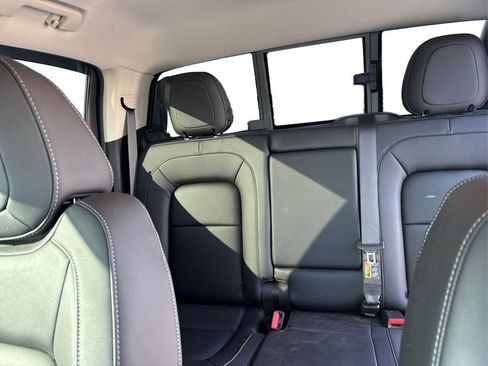 Used 2022 Chevrolet Colorado ZR2 image 10